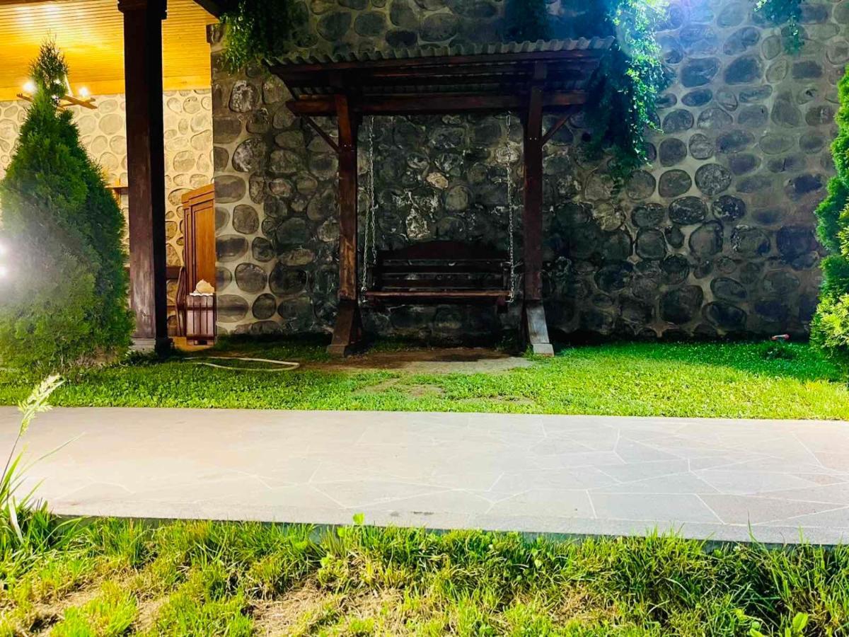 Lara Hotel Goris Exterior foto
