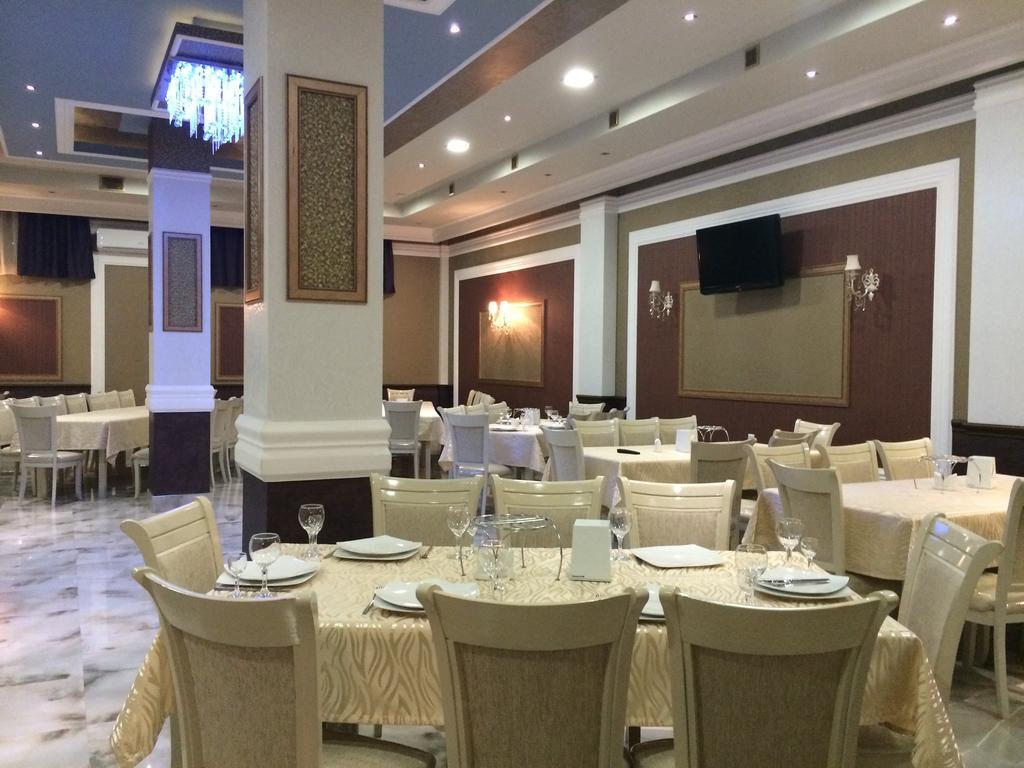 Lara Hotel Goris Exterior foto