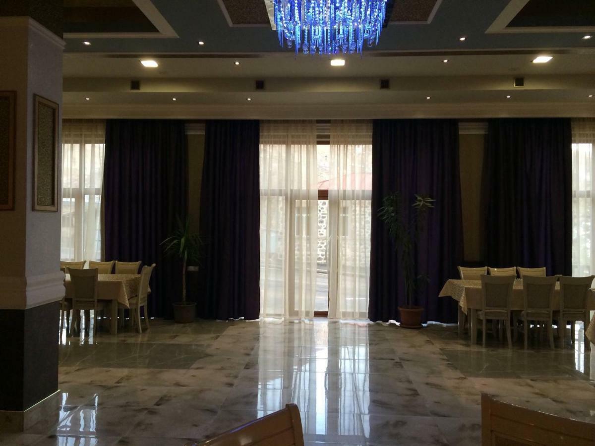 Lara Hotel Goris Exterior foto